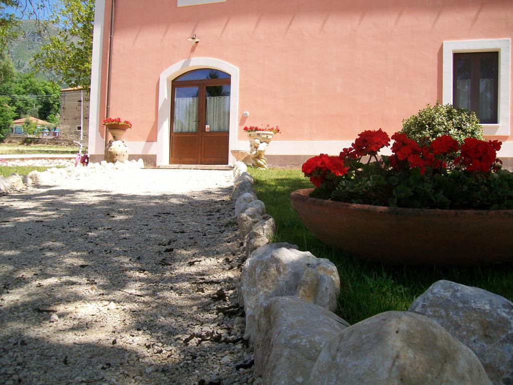 Agriturismo La Palazza Сала Консилина Екстериор снимка